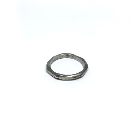 Silver 925 Distorted slim design hammered ring